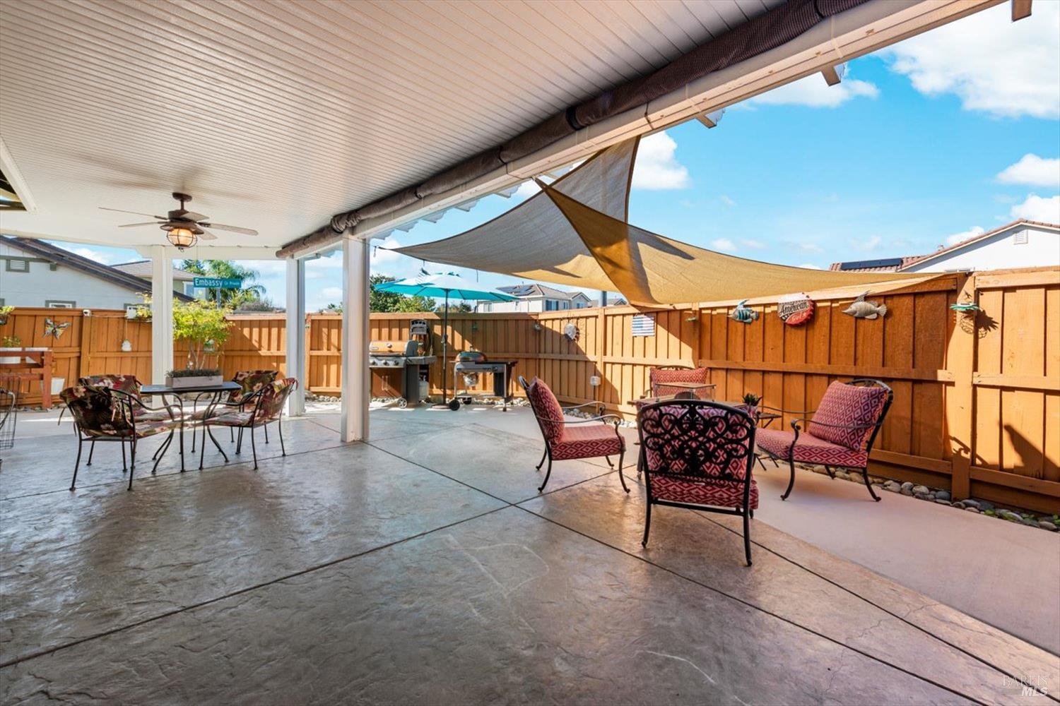 Detail Gallery Image 47 of 72 For 829 Embassy Cir, Vacaville,  CA 95688 - 3 Beds | 2 Baths