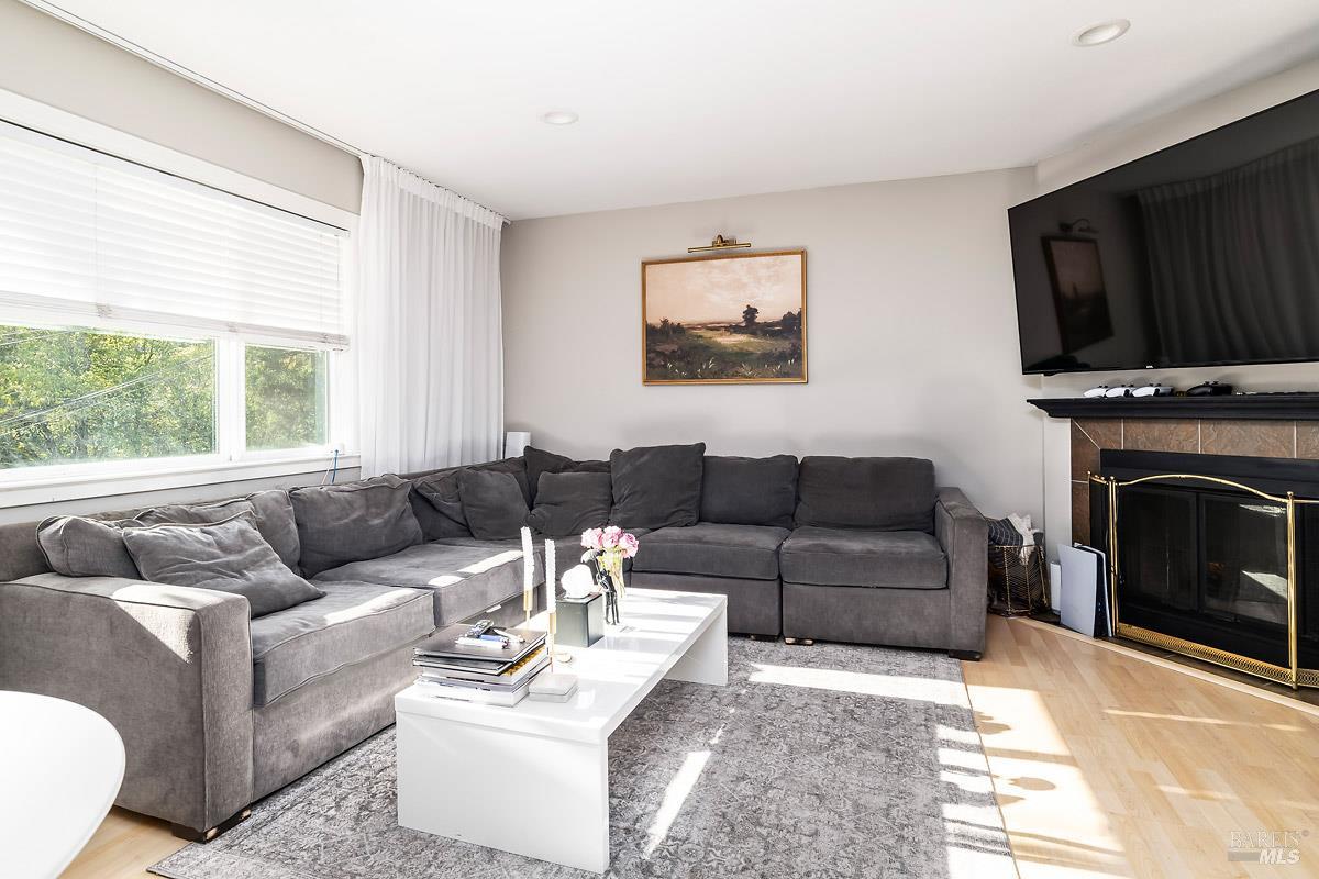 Detail Gallery Image 38 of 58 For 120 Villa Ave, San Rafael,  CA 94901 - 6 Beds | 5/1 Baths