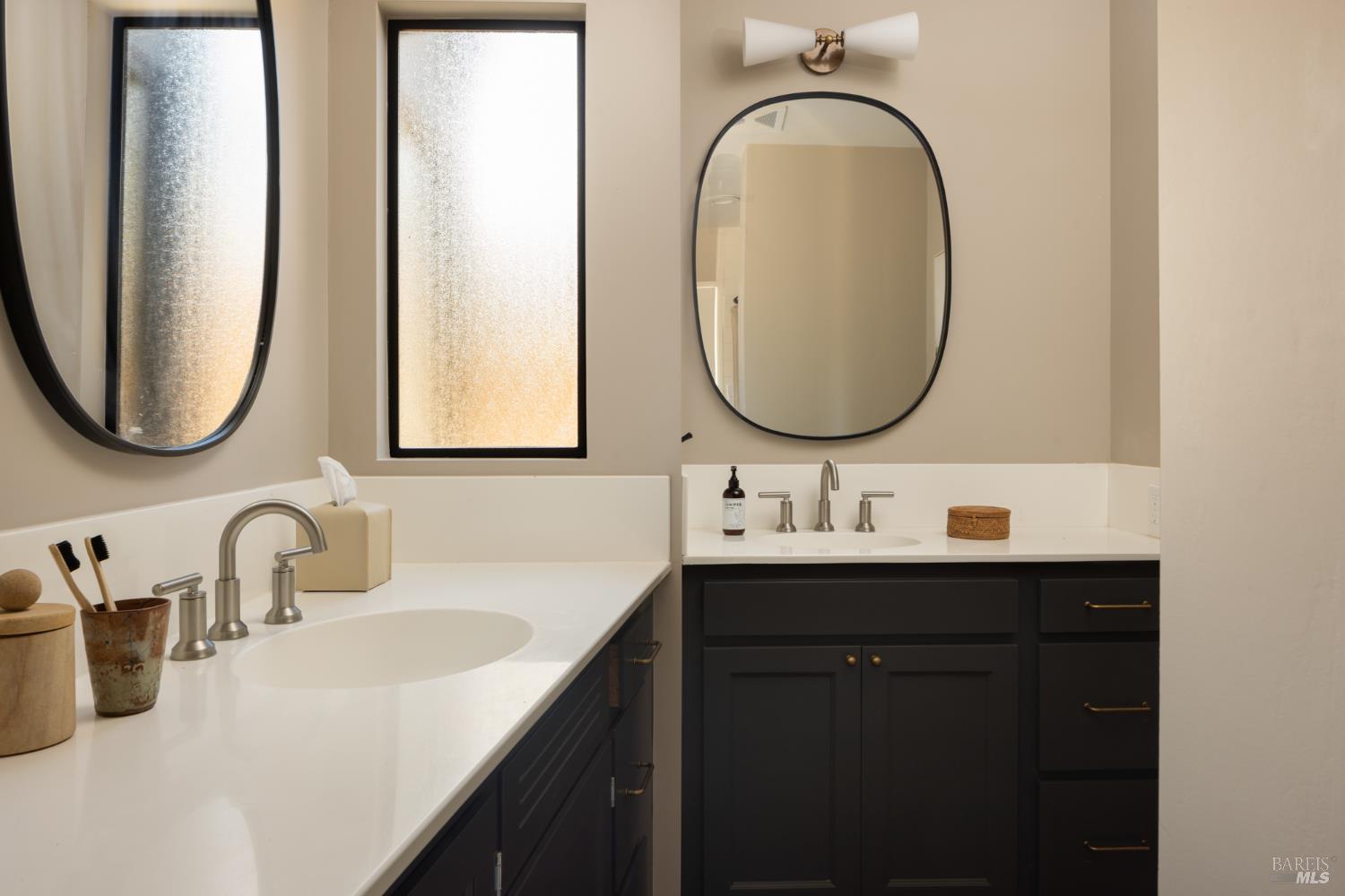 Detail Gallery Image 33 of 60 For 20 Palm Way, Mill Valley,  CA 94941 - 4 Beds | 3 Baths