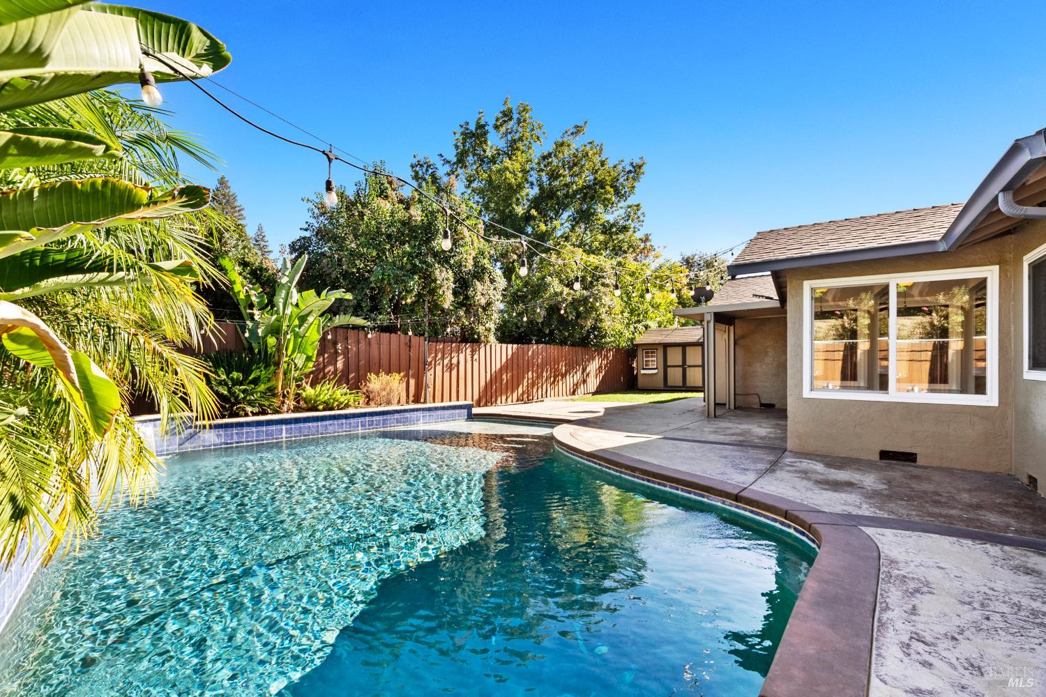 Detail Gallery Image 14 of 52 For 313 Timber Dr, Vacaville,  CA 95688 - 3 Beds | 2 Baths