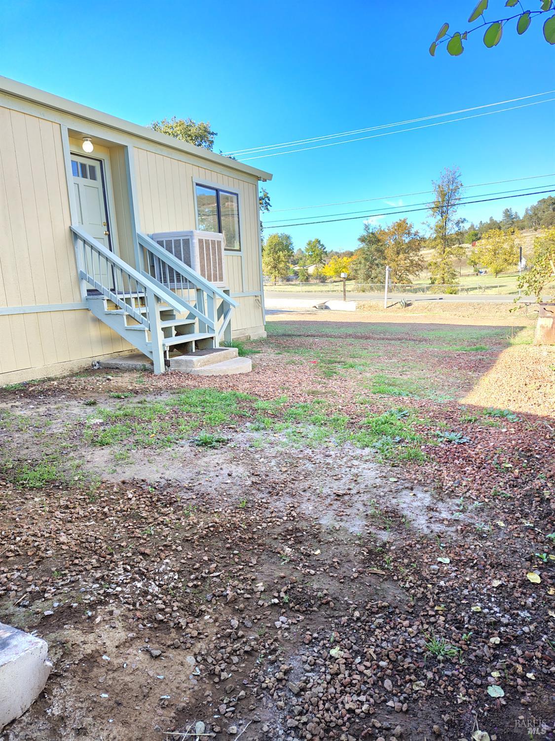 Detail Gallery Image 5 of 27 For 15970 Davis Ave, Clearlake,  CA 95422 - 3 Beds | 2 Baths