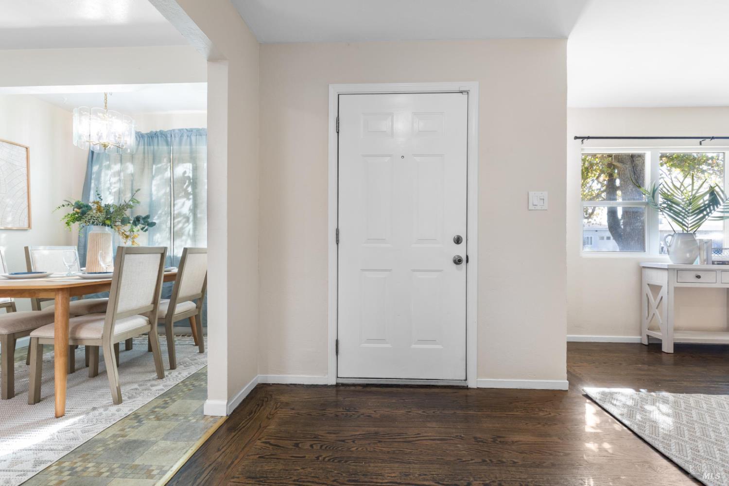 Detail Gallery Image 7 of 29 For 1412 Hawaii St, Fairfield,  CA 94533 - 3 Beds | 2 Baths