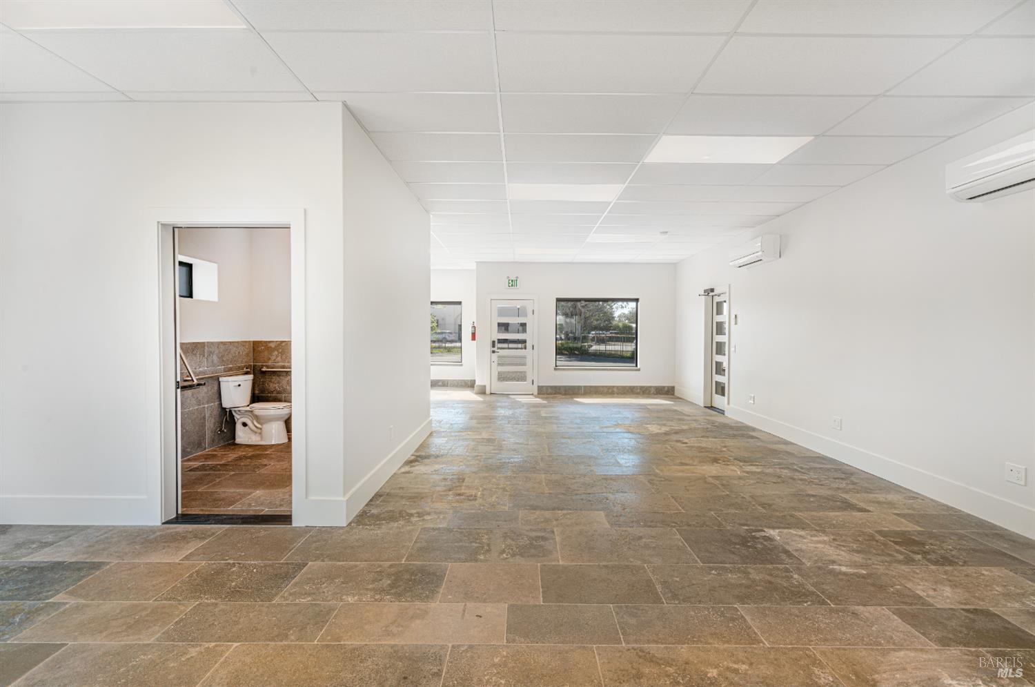 Detail Gallery Image 24 of 69 For 10342 Old Redwood Hwy, Windsor,  CA 95492 - – Beds | – Baths