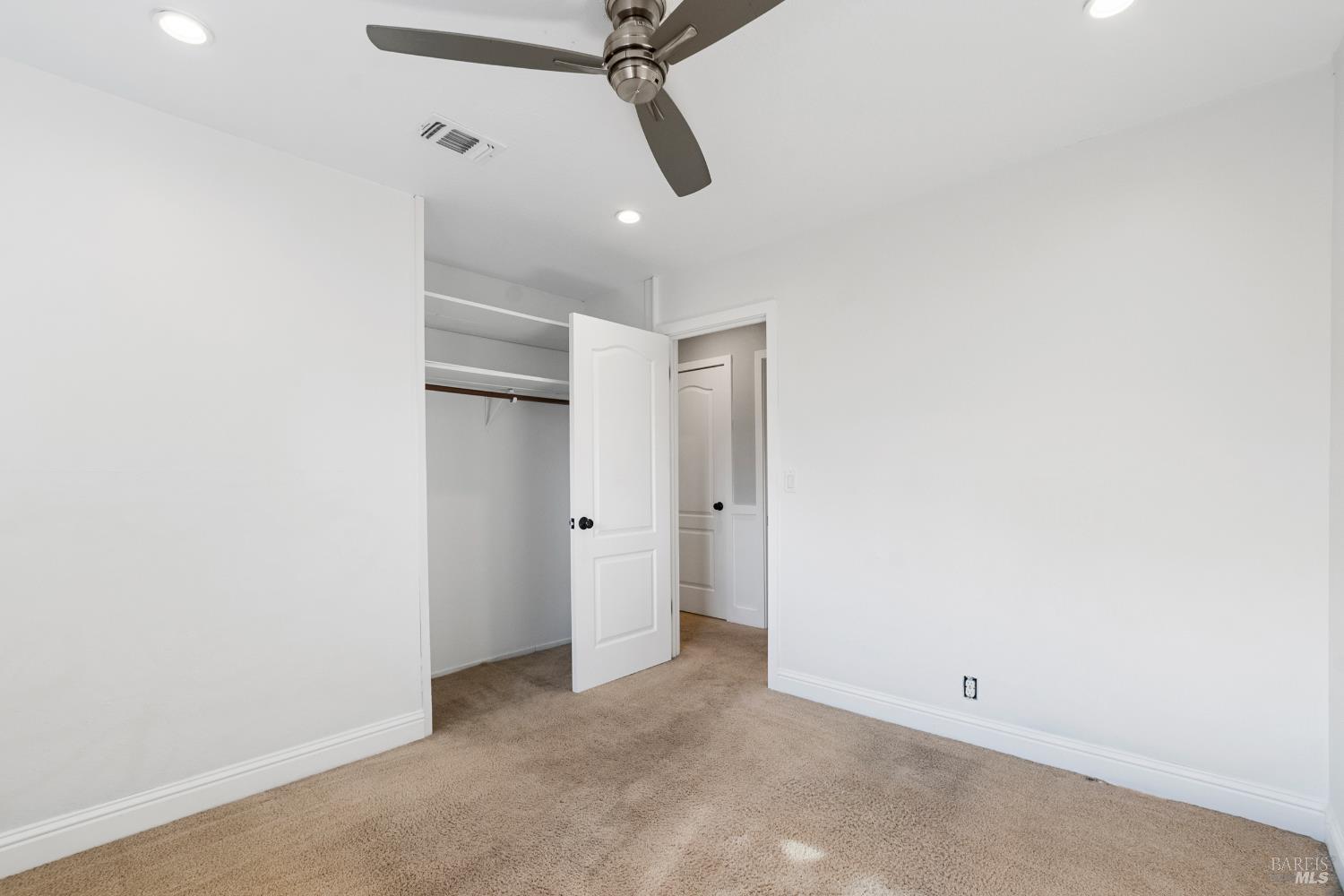 Detail Gallery Image 34 of 52 For 313 Timber Dr, Vacaville,  CA 95688 - 3 Beds | 2 Baths