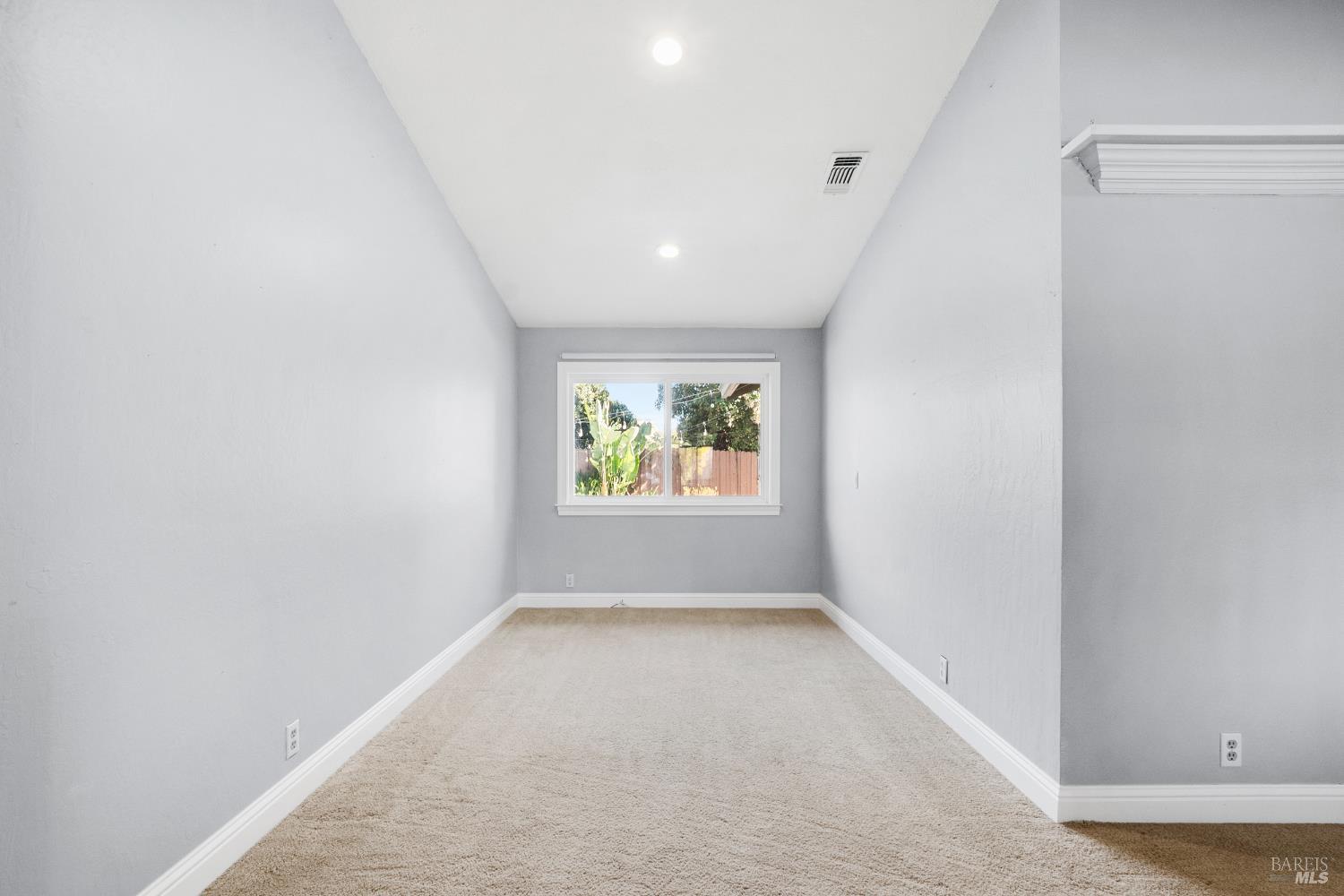 Detail Gallery Image 30 of 52 For 313 Timber Dr, Vacaville,  CA 95688 - 3 Beds | 2 Baths