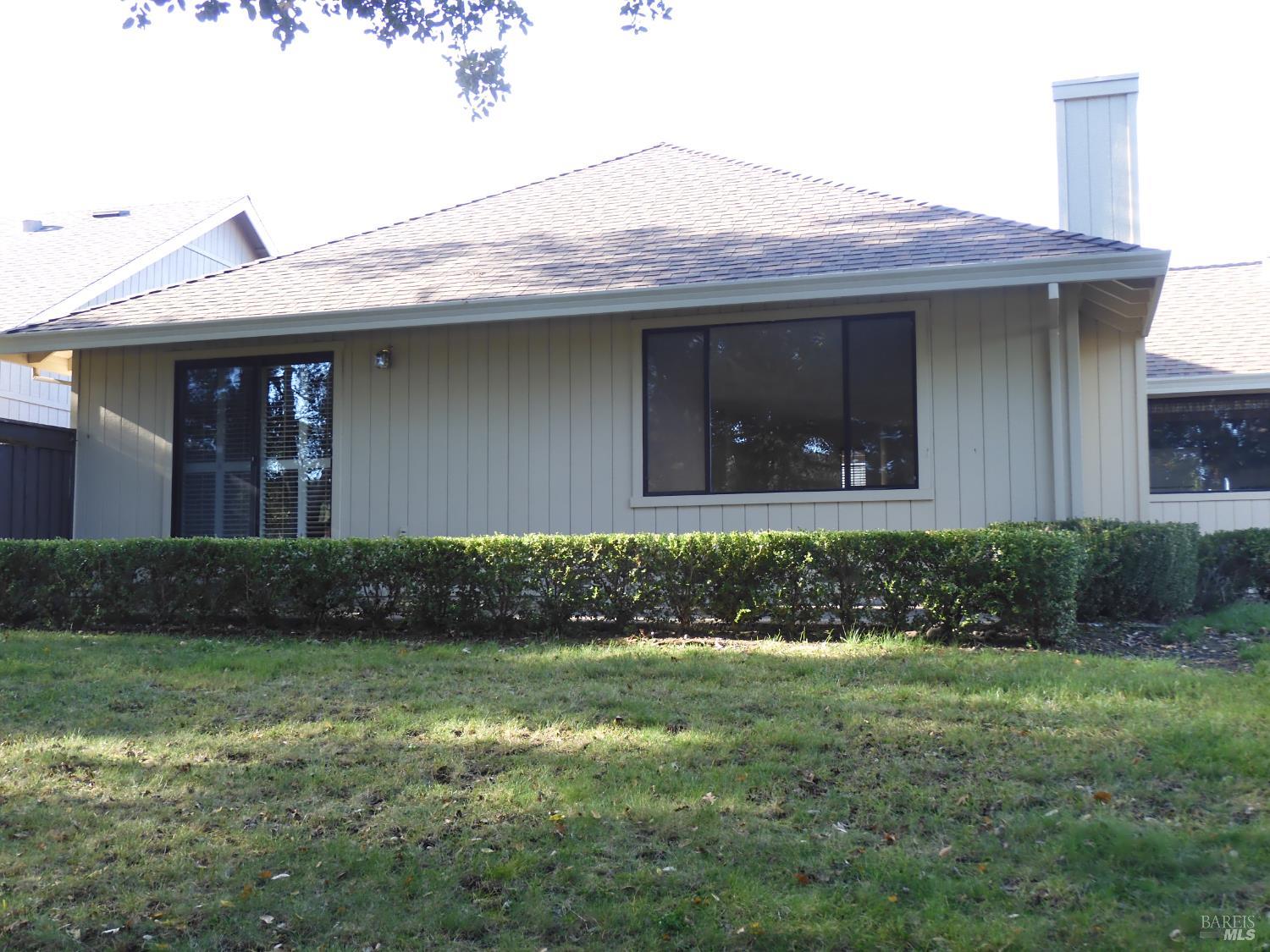 Detail Gallery Image 22 of 36 For 356 Singing Brook Cir, Santa Rosa,  CA 95409 - 2 Beds | 2 Baths