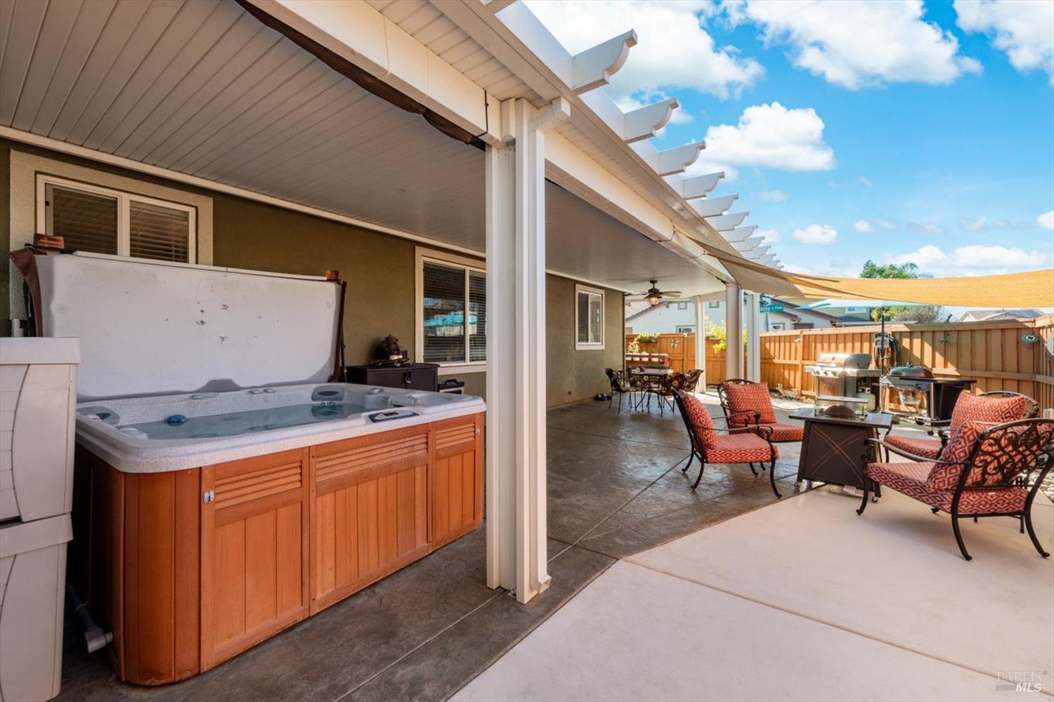 Detail Gallery Image 51 of 72 For 829 Embassy Cir, Vacaville,  CA 95688 - 3 Beds | 2 Baths