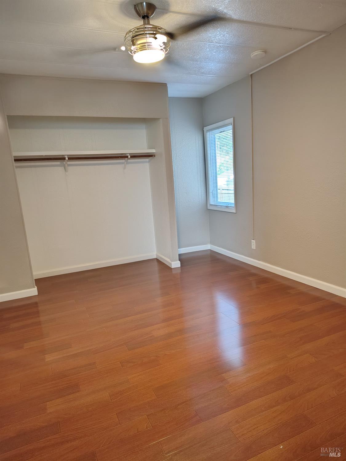 Detail Gallery Image 7 of 27 For 15970 Davis Ave, Clearlake,  CA 95422 - 3 Beds | 2 Baths