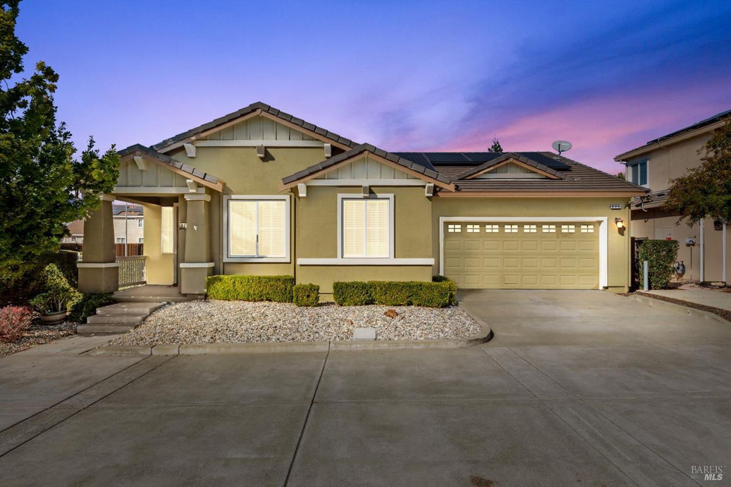 Front Image Thumbnail for BA325094579