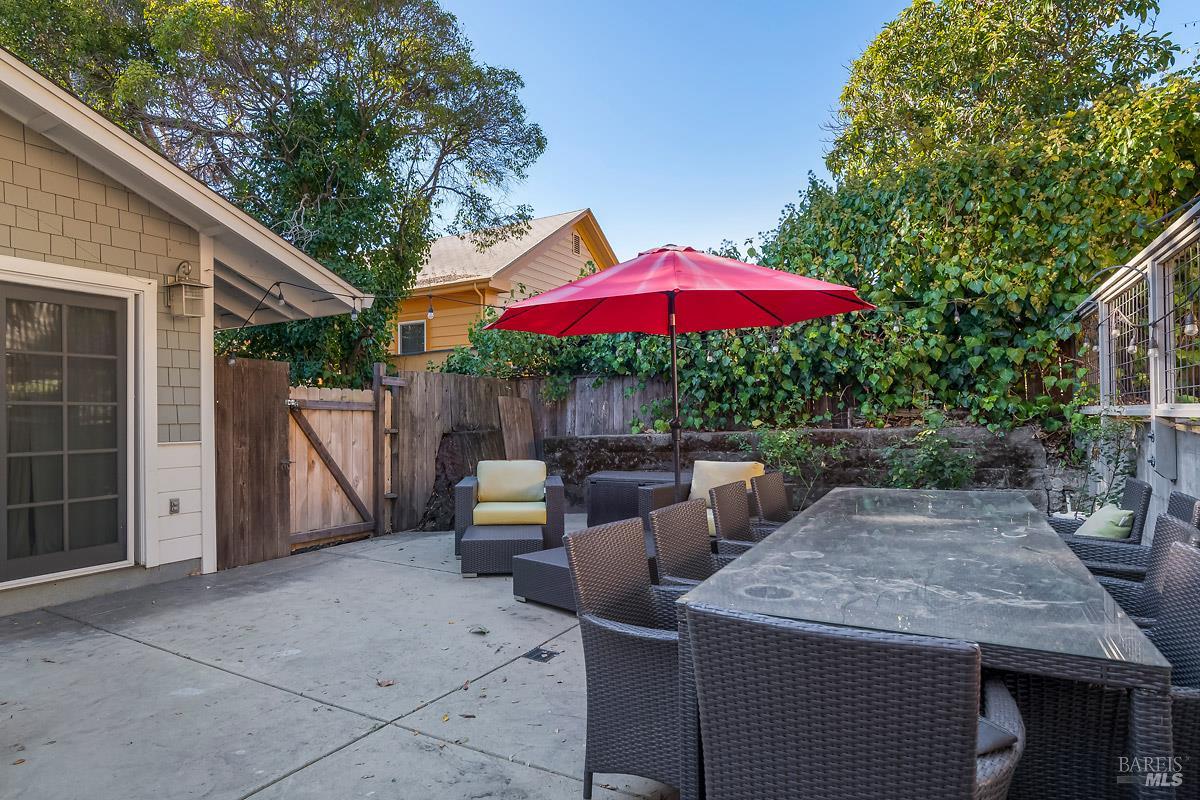 Detail Gallery Image 35 of 58 For 120 Villa Ave, San Rafael,  CA 94901 - 6 Beds | 5/1 Baths