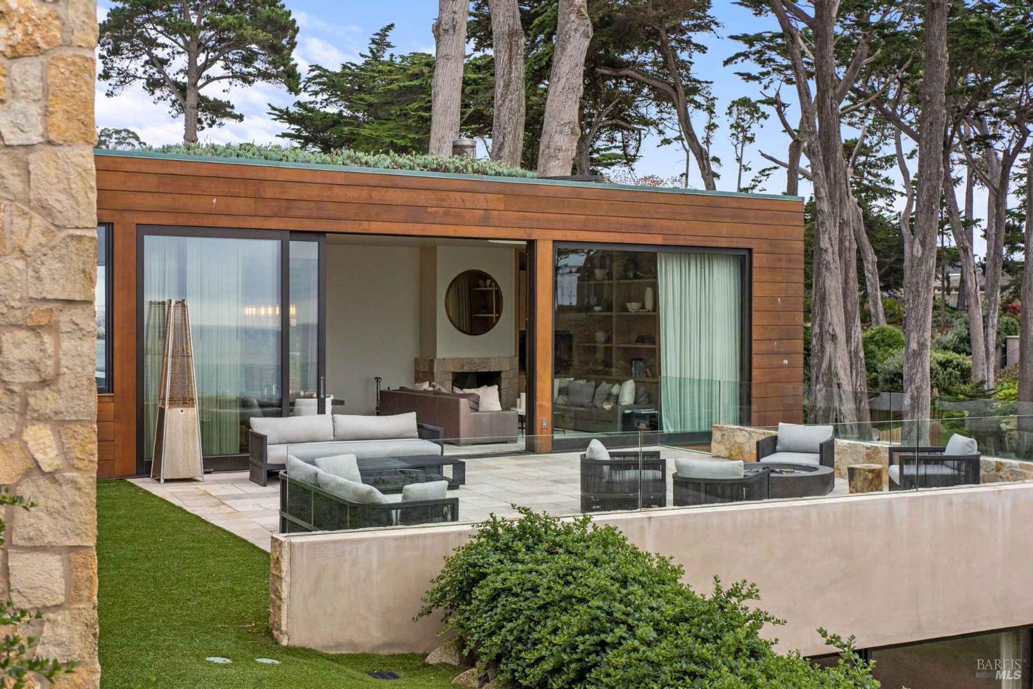 Detail Gallery Image 24 of 35 For 230 Highway 1 Unkn, Carmel,  CA 93923 - 5 Beds | 4/2 Baths