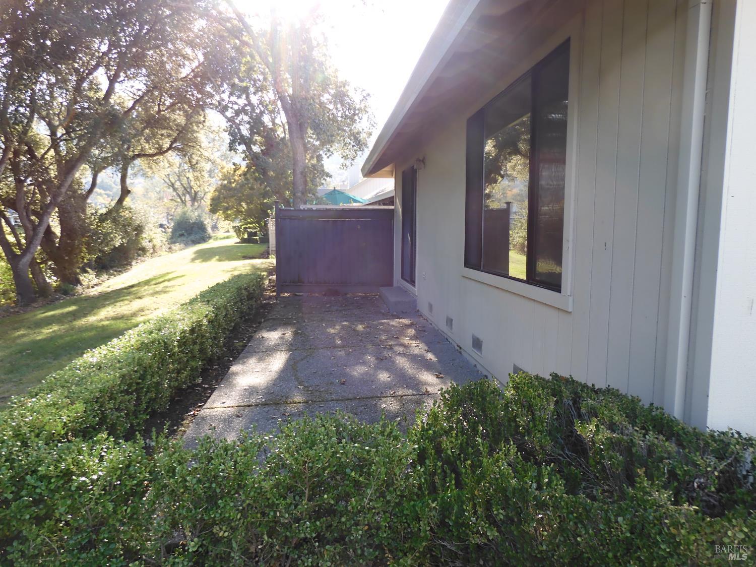 Detail Gallery Image 23 of 36 For 356 Singing Brook Cir, Santa Rosa,  CA 95409 - 2 Beds | 2 Baths