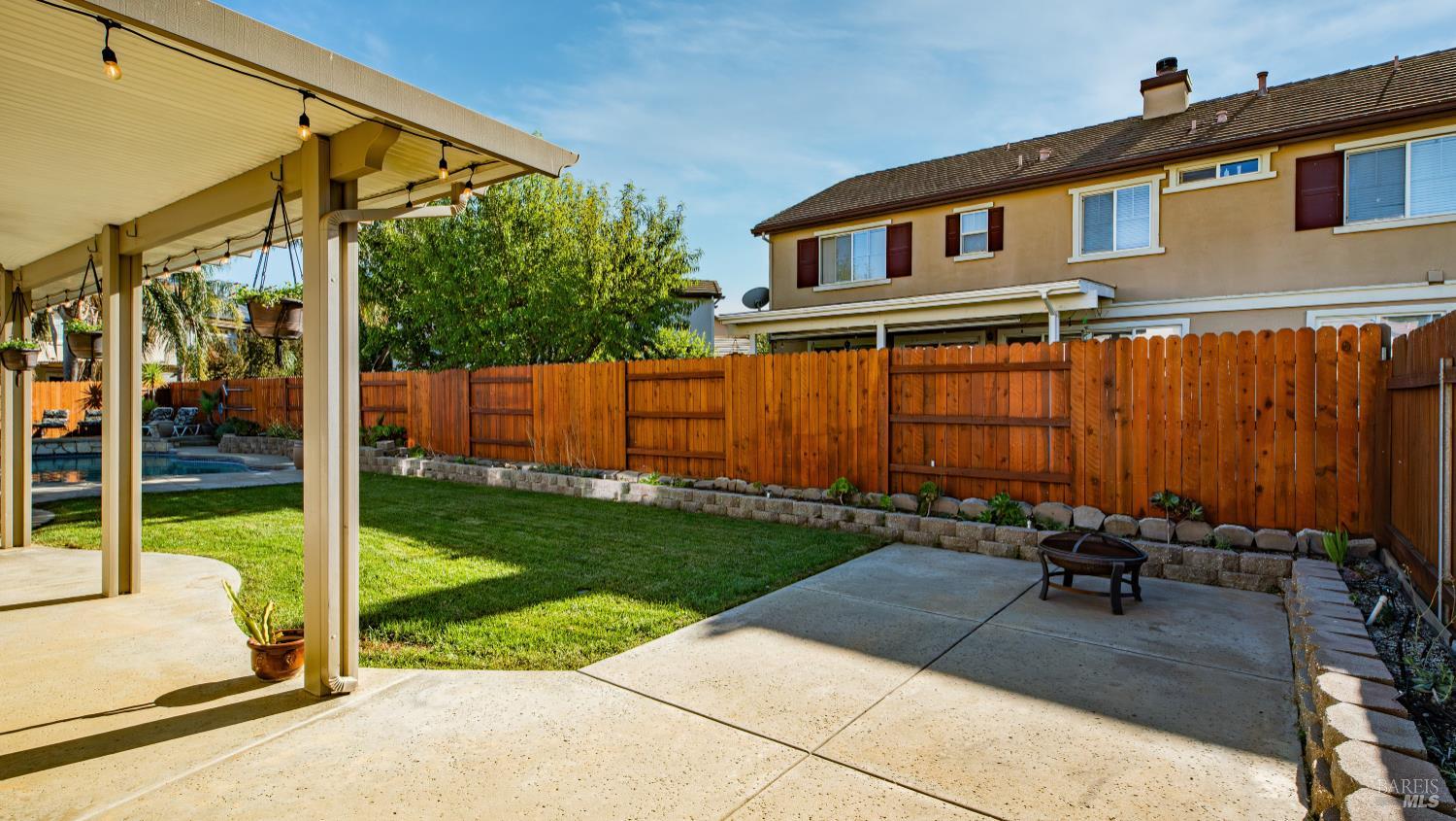 Detail Gallery Image 42 of 55 For 2025 Rehrmann Dr, Dixon,  CA 95620 - 4 Beds | 3 Baths