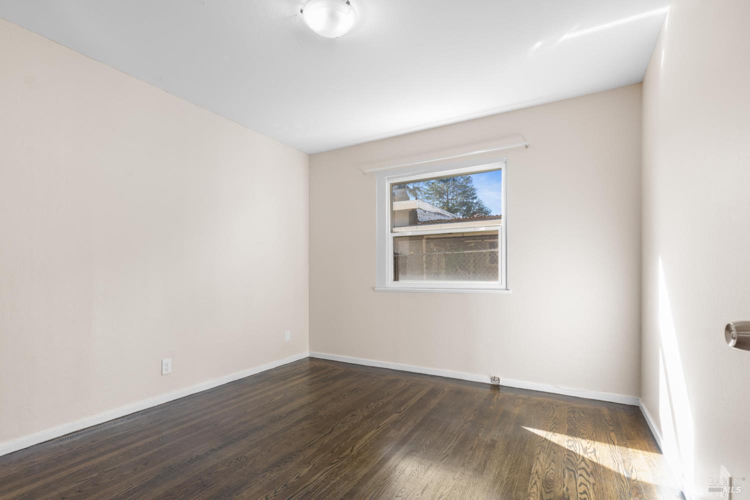 Detail Gallery Image 14 of 29 For 1412 Hawaii St, Fairfield,  CA 94533 - 3 Beds | 2 Baths