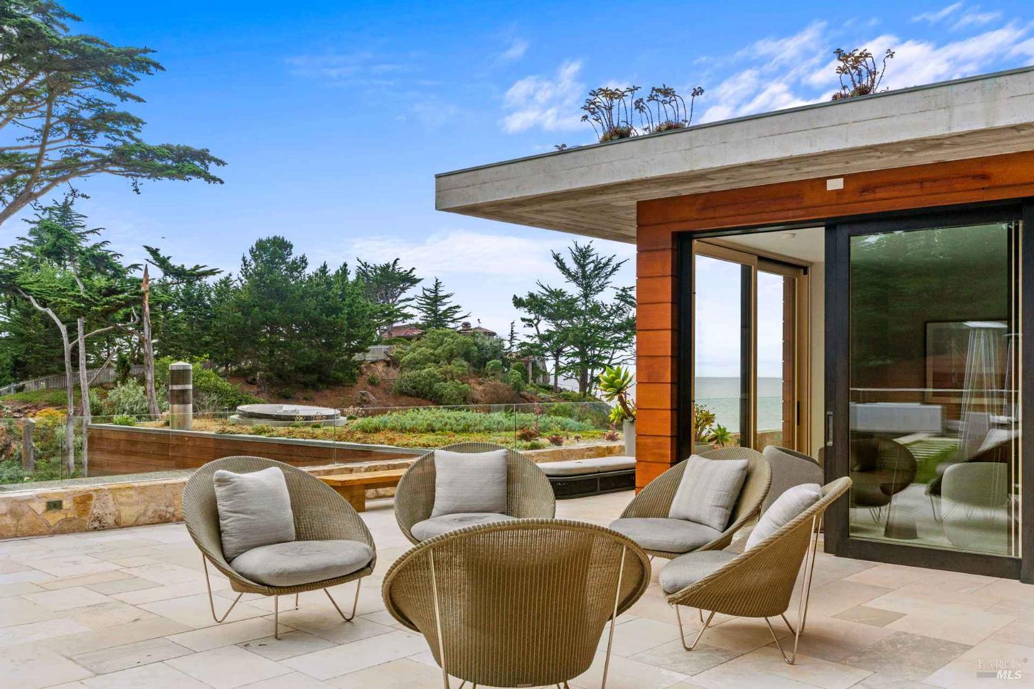 Detail Gallery Image 23 of 35 For 230 Highway 1 Unkn, Carmel,  CA 93923 - 5 Beds | 4/2 Baths