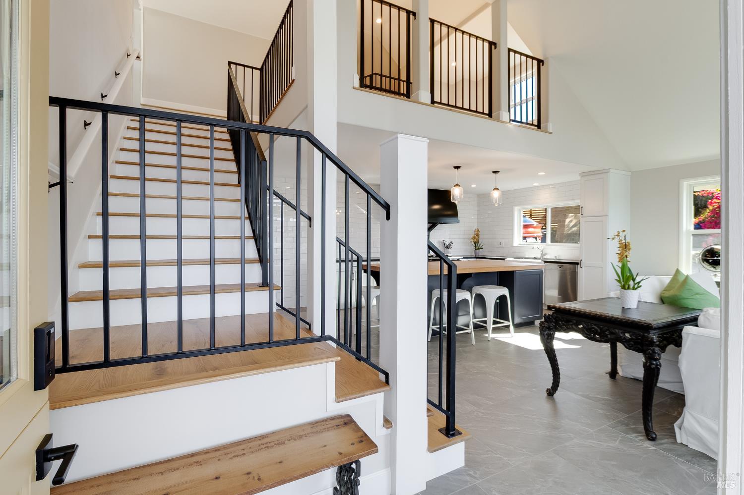 Detail Gallery Image 5 of 53 For 1185 W K St, Benicia,  CA 94510 - 4 Beds | 4 Baths