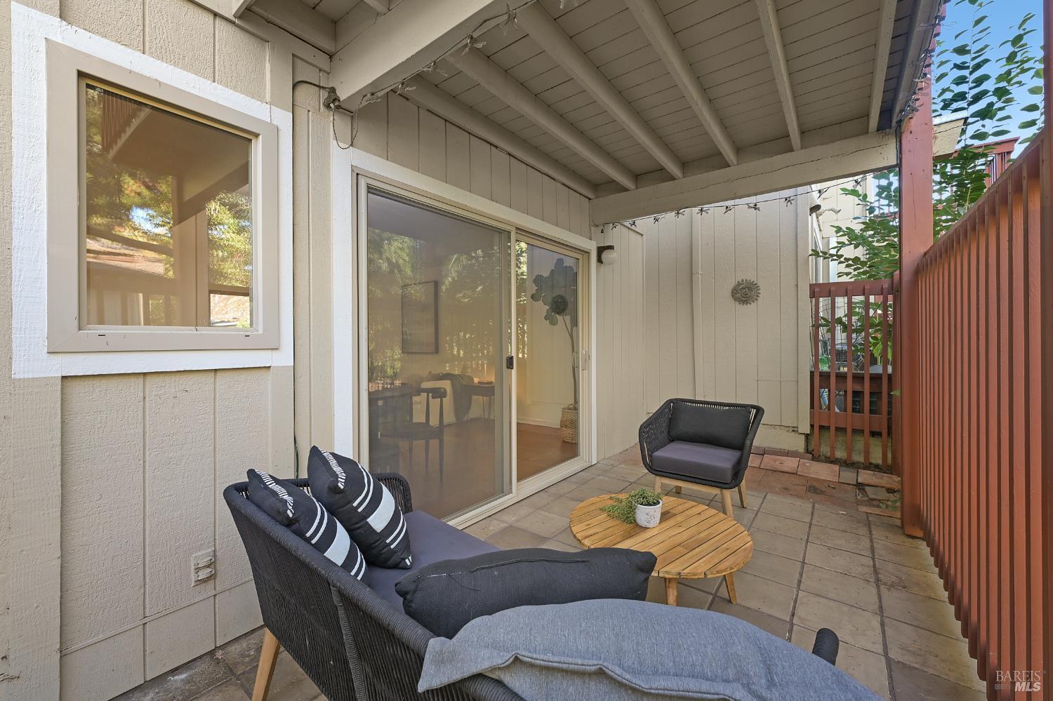 Detail Gallery Image 28 of 34 For 55 Salvatore Dr, Novato,  CA 94949 - 3 Beds | 2/1 Baths