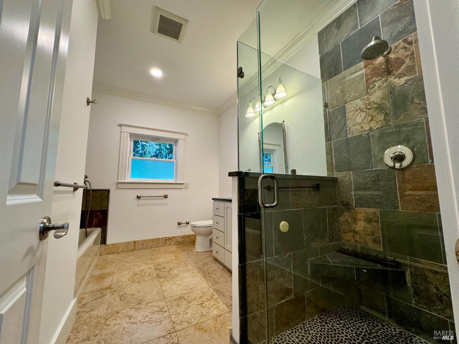 Detail Gallery Image 25 of 58 For 120 Villa Ave, San Rafael,  CA 94901 - 6 Beds | 5/1 Baths