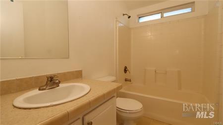 Detail Gallery Image 15 of 21 For 3797 Robinson Ave, Clearlake,  CA 95422 - 3 Beds | 2 Baths