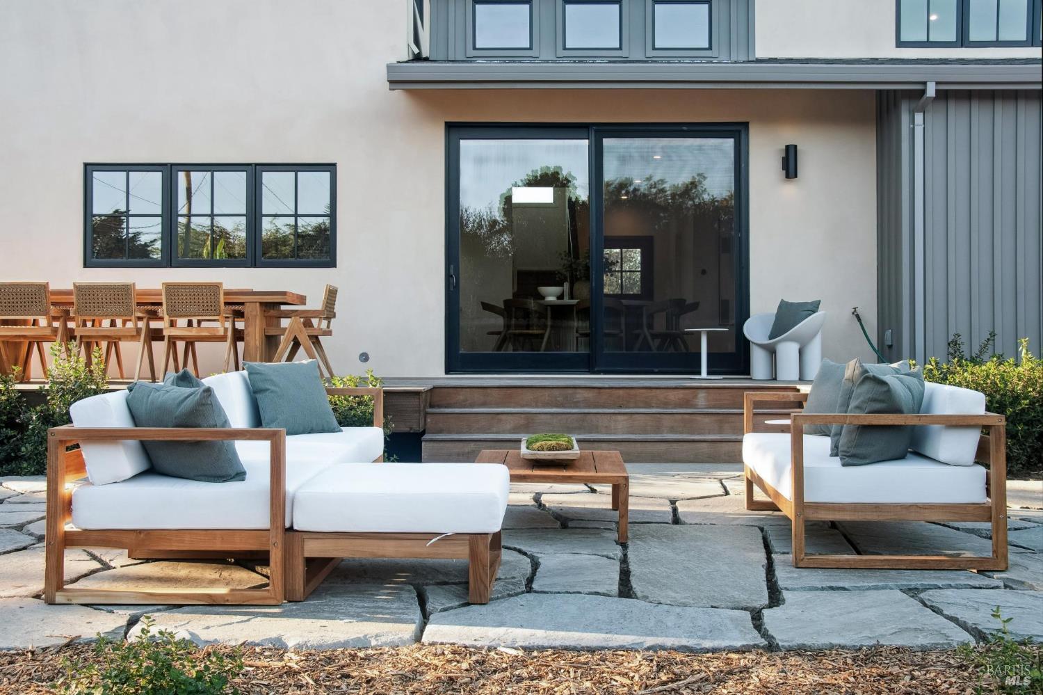 Detail Gallery Image 4 of 38 For 185 Elm Rd, Bolinas,  CA 94924 - 3 Beds | 3 Baths