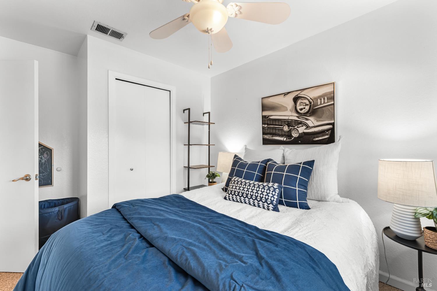 Detail Gallery Image 24 of 32 For 114 Francis Cir, Rohnert Park,  CA 94928 - 3 Beds | 2/1 Baths