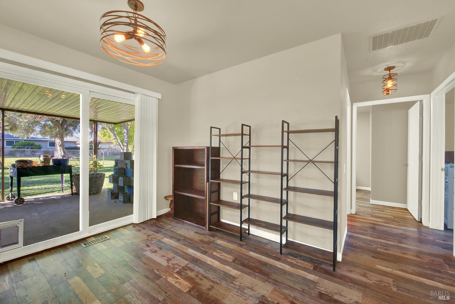 Detail Gallery Image 15 of 52 For 171 Mckinley Cir, Vacaville,  CA 95687 - 2 Beds | 1 Baths