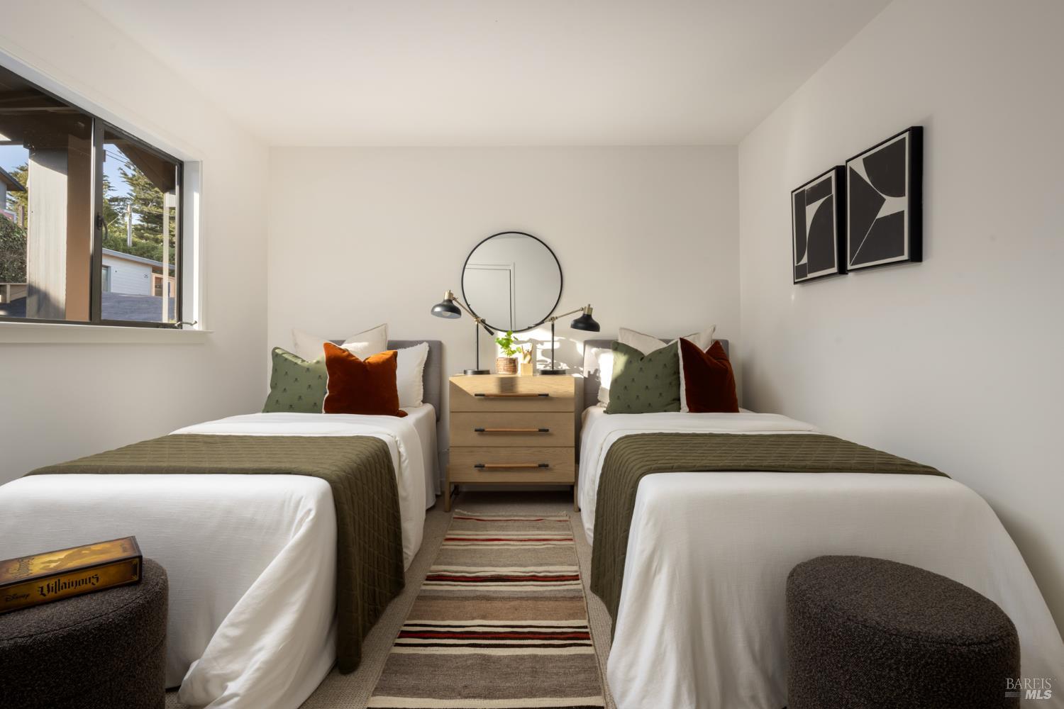 Detail Gallery Image 30 of 60 For 20 Palm Way, Mill Valley,  CA 94941 - 4 Beds | 3 Baths