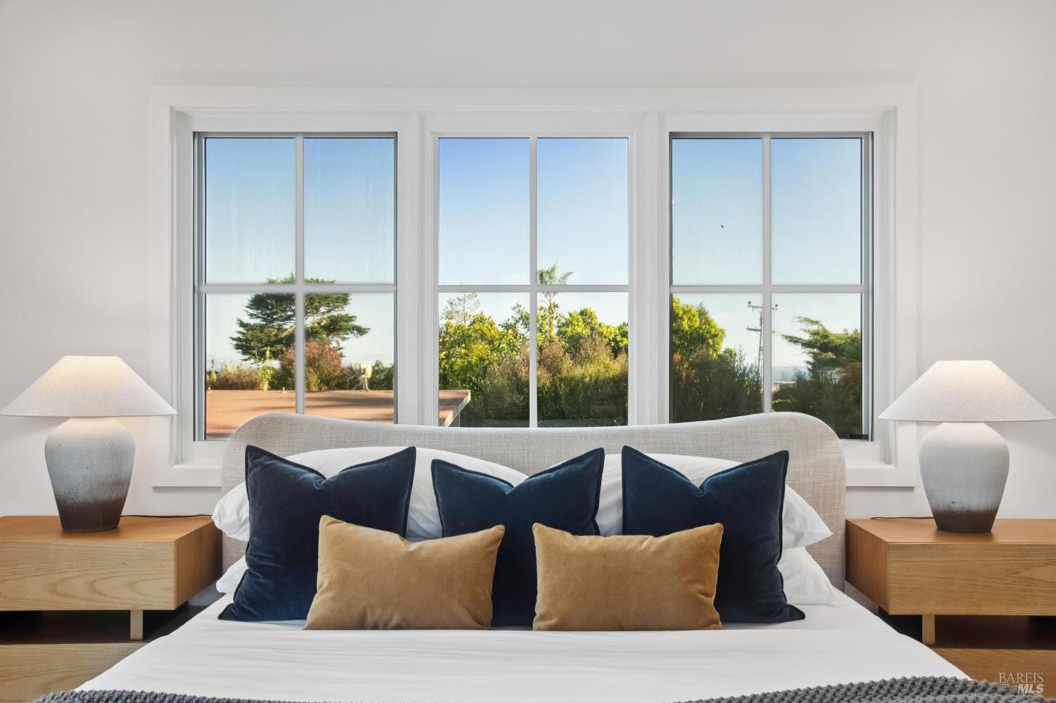 Detail Gallery Image 16 of 38 For 185 Elm Rd, Bolinas,  CA 94924 - 3 Beds | 3 Baths