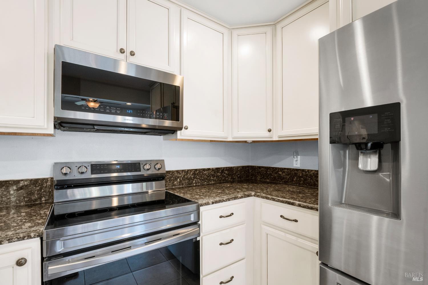 Detail Gallery Image 23 of 52 For 313 Timber Dr, Vacaville,  CA 95688 - 3 Beds | 2 Baths