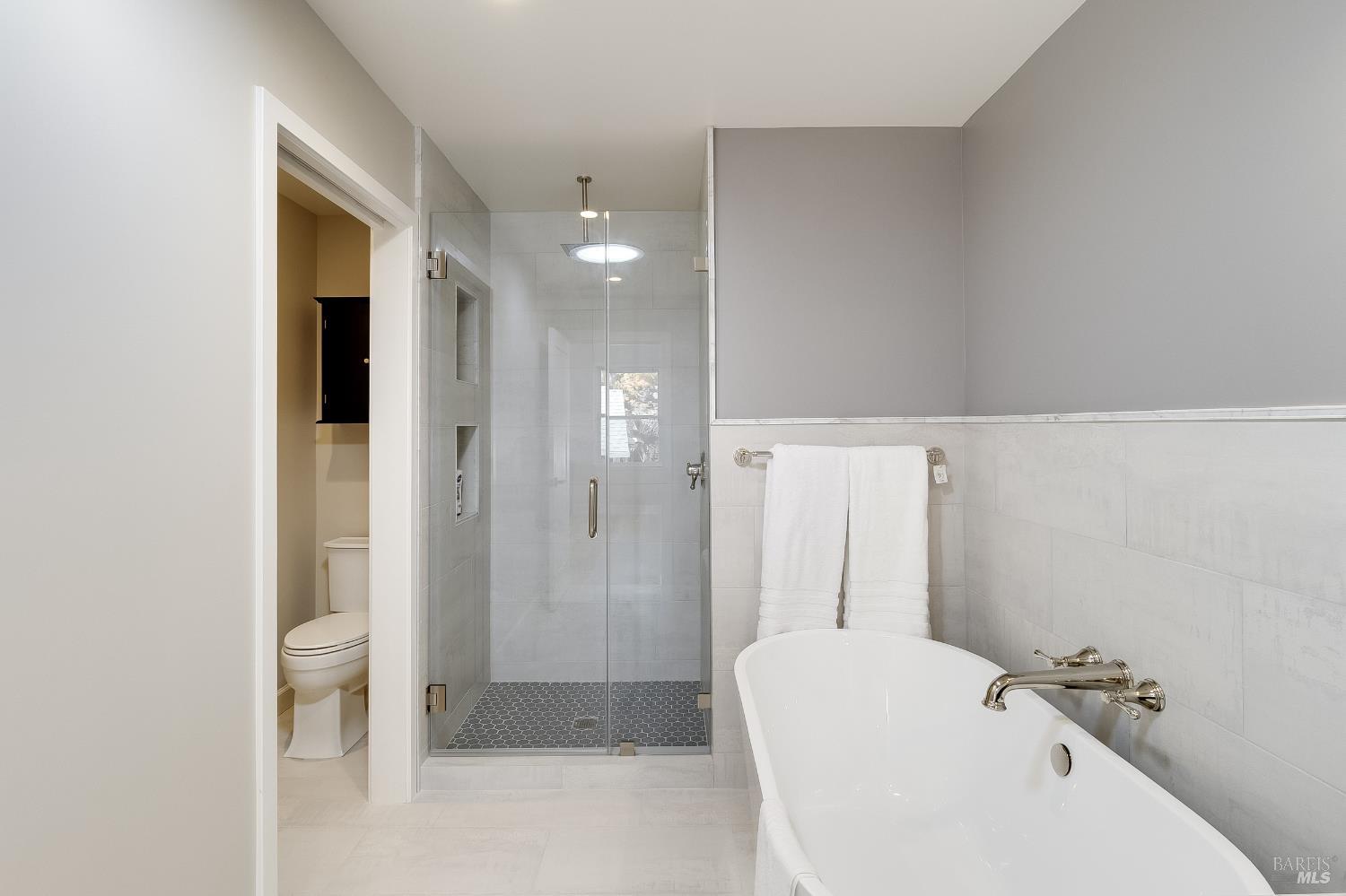 Detail Gallery Image 38 of 53 For 1185 W K St, Benicia,  CA 94510 - 4 Beds | 4 Baths