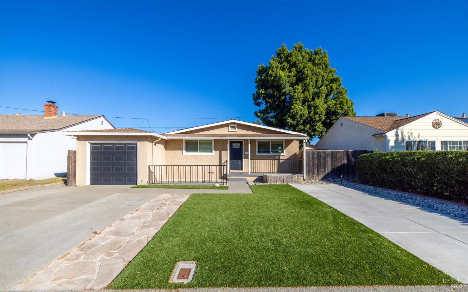 Detail Gallery Image 6 of 68 For 372 Acacia St, Vacaville,  CA 95688 - 3 Beds | 2 Baths