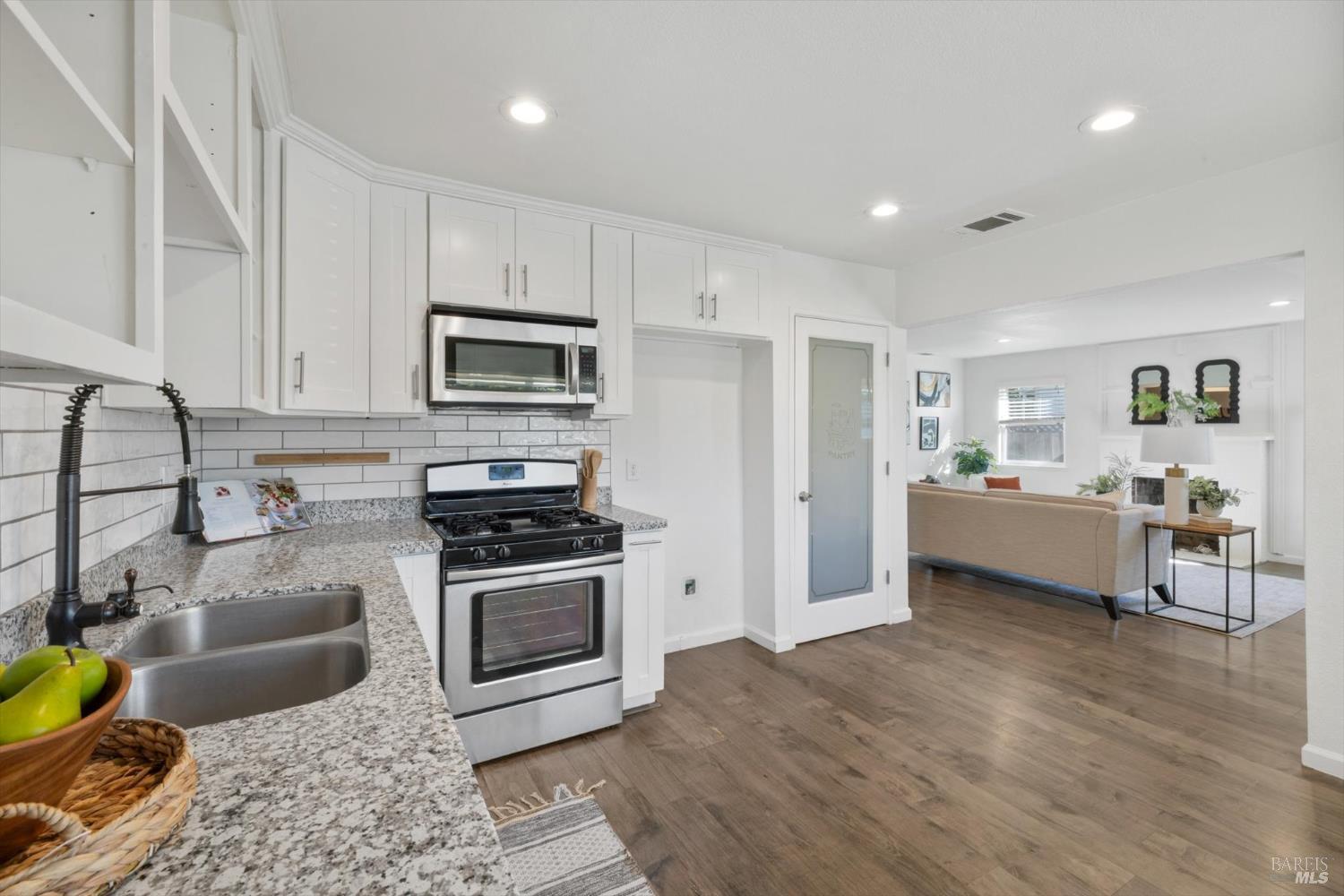 Detail Gallery Image 23 of 68 For 372 Acacia St, Vacaville,  CA 95688 - 3 Beds | 2 Baths