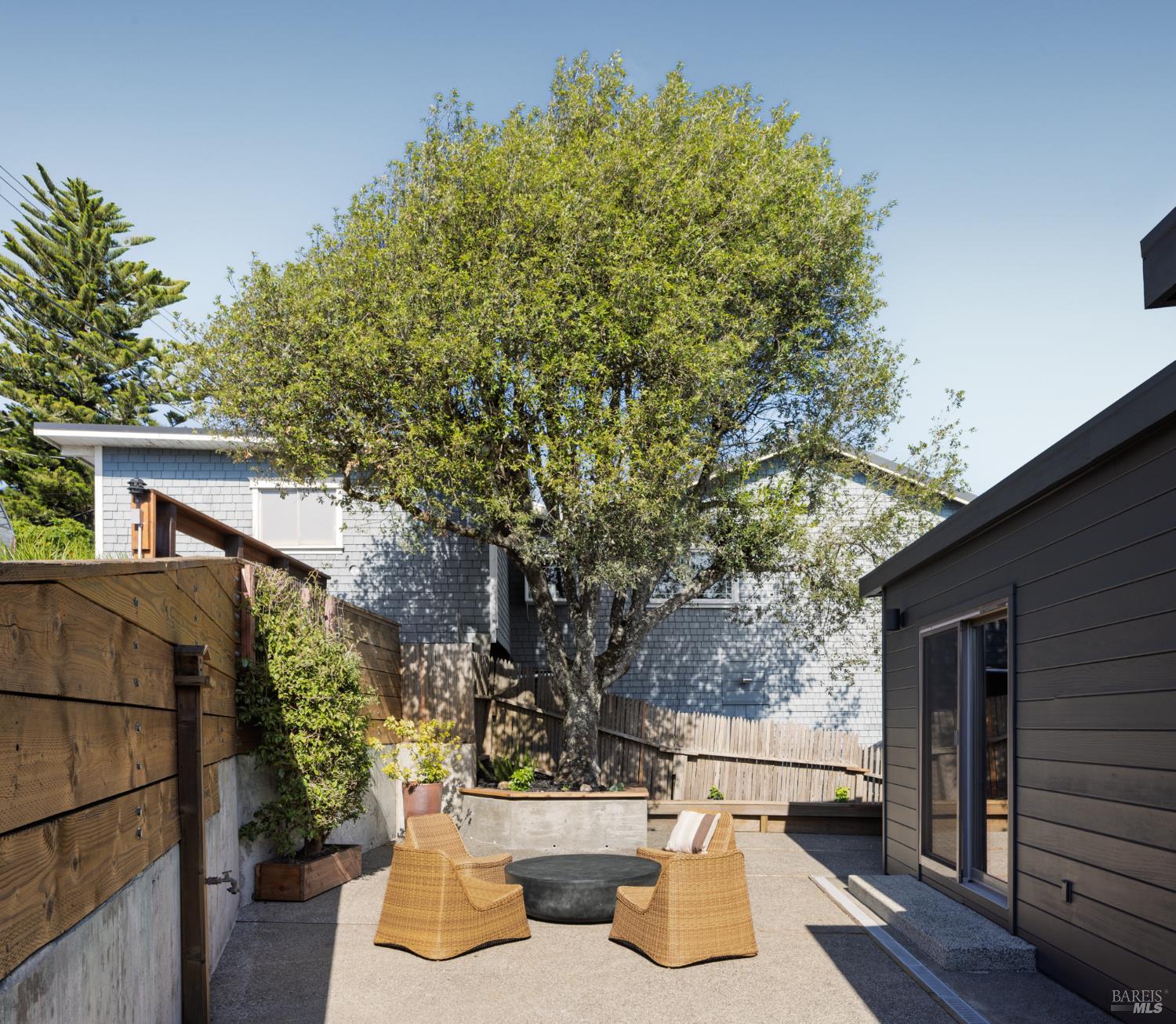 Detail Gallery Image 42 of 60 For 20 Palm Way, Mill Valley,  CA 94941 - 4 Beds | 3 Baths