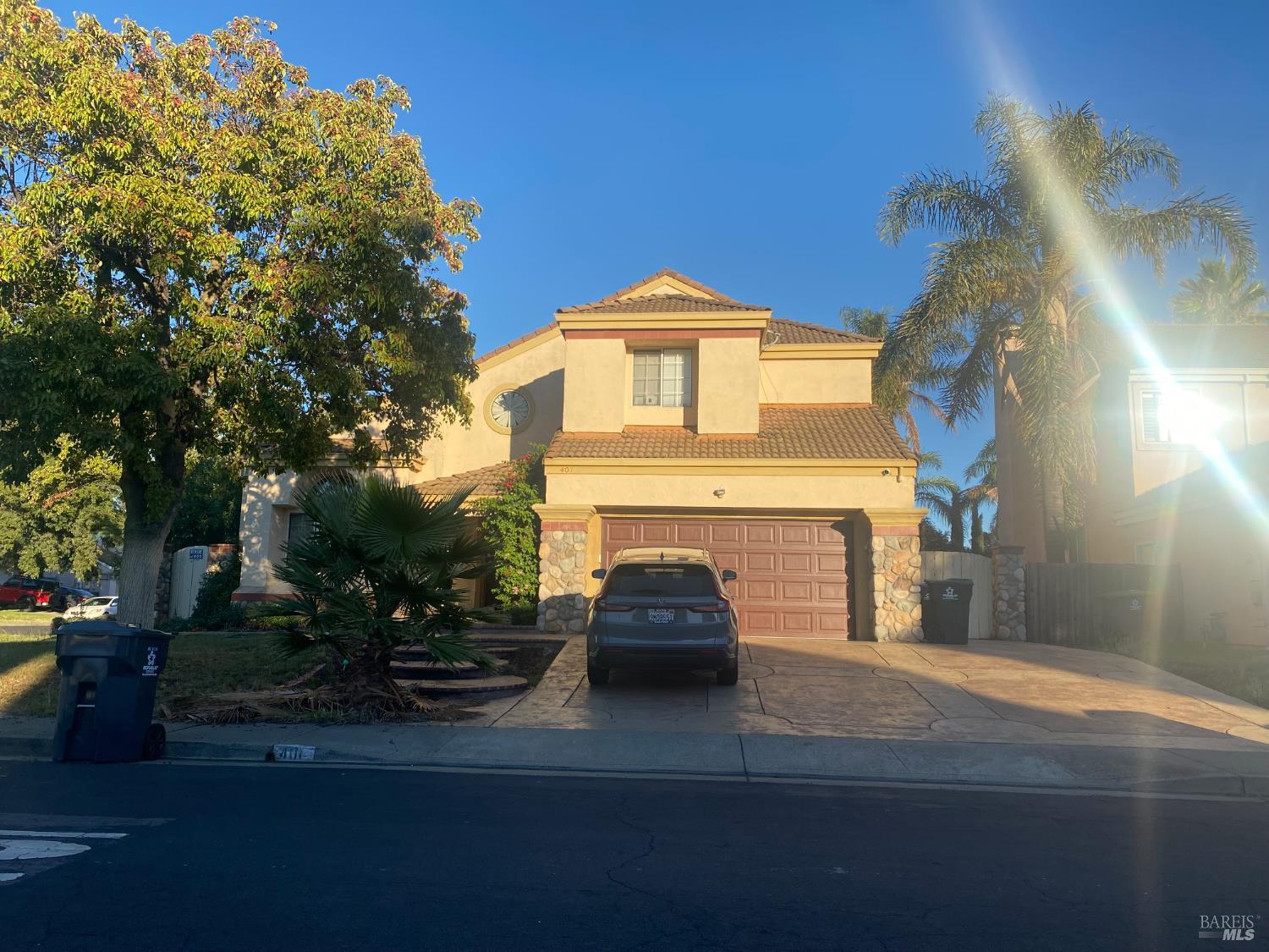 Detail Gallery Image 3 of 8 For 401 Donaldson Ct, Suisun City,  CA 94585 - 3 Beds | 2/1 Baths