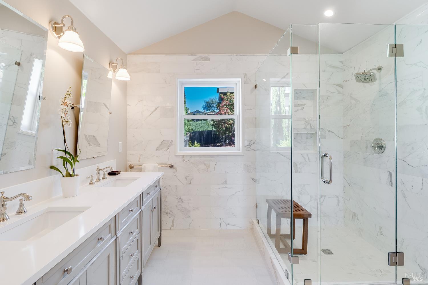 Detail Gallery Image 30 of 53 For 1185 W K St, Benicia,  CA 94510 - 4 Beds | 4 Baths