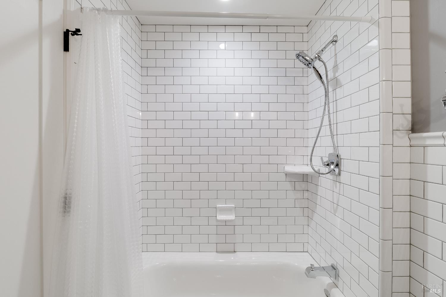 Detail Gallery Image 19 of 53 For 1185 W K St, Benicia,  CA 94510 - 4 Beds | 4 Baths