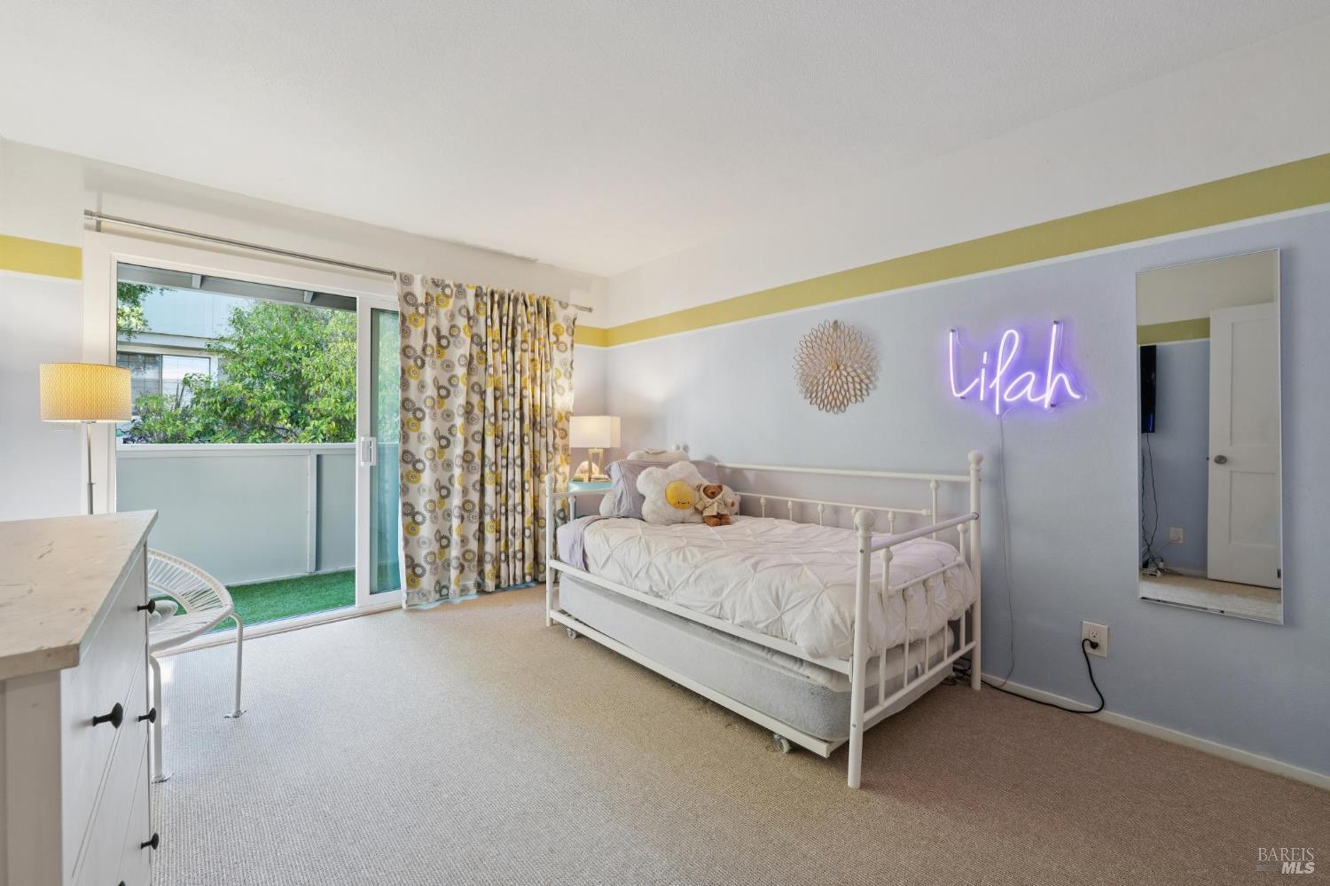 Detail Gallery Image 21 of 41 For 20 Woodoaks Dr, San Rafael,  CA 94903 - 3 Beds | 2/1 Baths