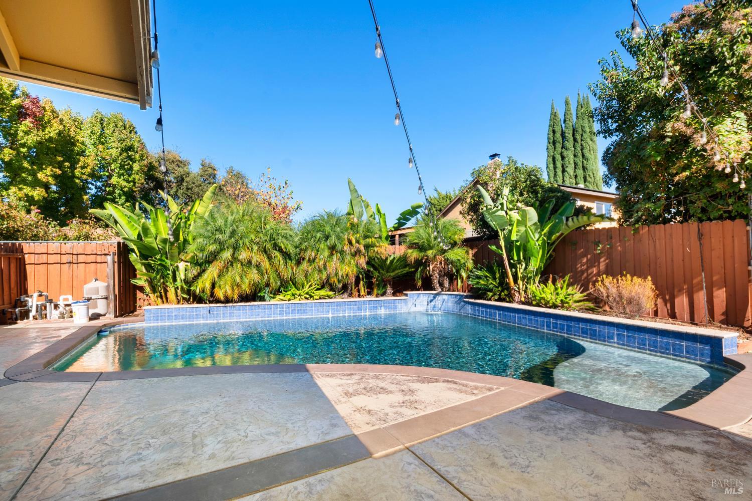 Detail Gallery Image 15 of 52 For 313 Timber Dr, Vacaville,  CA 95688 - 3 Beds | 2 Baths