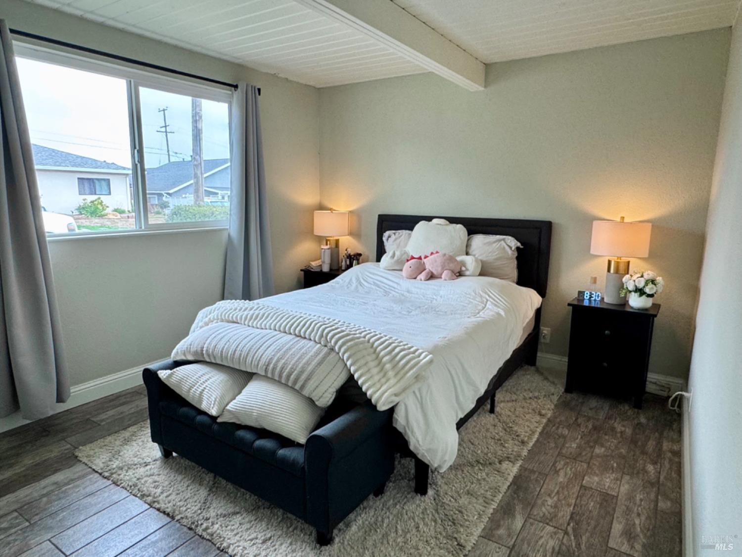 Detail Gallery Image 6 of 12 For 469 La Jolla St, Vallejo,  CA 94591 - 3 Beds | 1 Baths