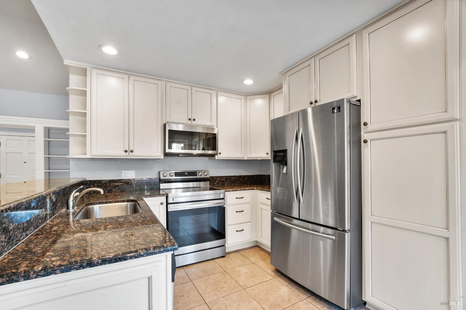 Detail Gallery Image 20 of 52 For 313 Timber Dr, Vacaville,  CA 95688 - 3 Beds | 2 Baths