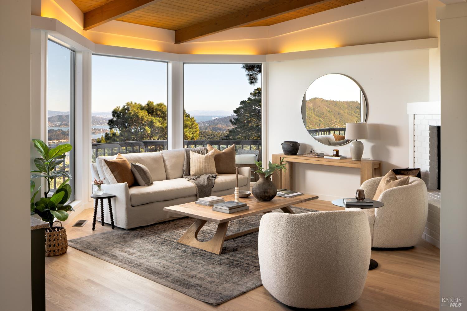 Detail Gallery Image 3 of 60 For 20 Palm Way, Mill Valley,  CA 94941 - 4 Beds | 3 Baths