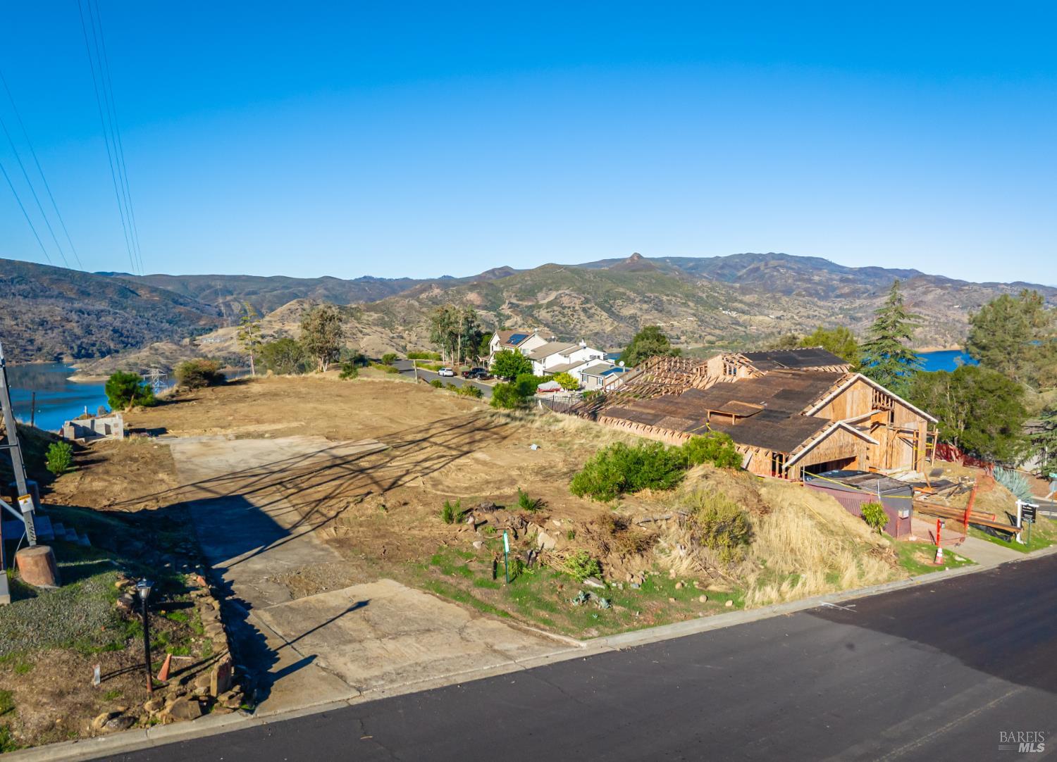 Detail Gallery Image 6 of 32 For 1065 Rimrock Dr, Napa,  CA 94558 - – Beds | – Baths