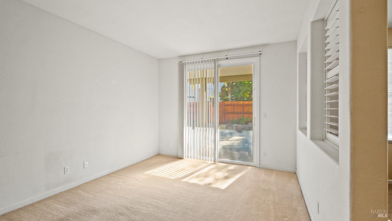 Detail Gallery Image 22 of 55 For 2025 Rehrmann Dr, Dixon,  CA 95620 - 4 Beds | 3 Baths