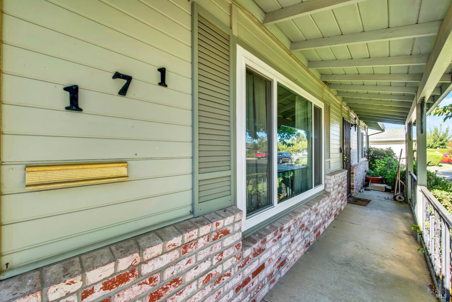 Detail Gallery Image 8 of 52 For 171 Mckinley Cir, Vacaville,  CA 95687 - 2 Beds | 1 Baths