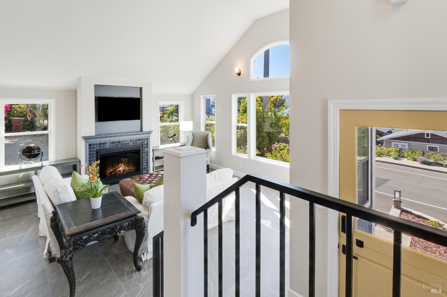 Detail Gallery Image 23 of 53 For 1185 W K St, Benicia,  CA 94510 - 4 Beds | 4 Baths