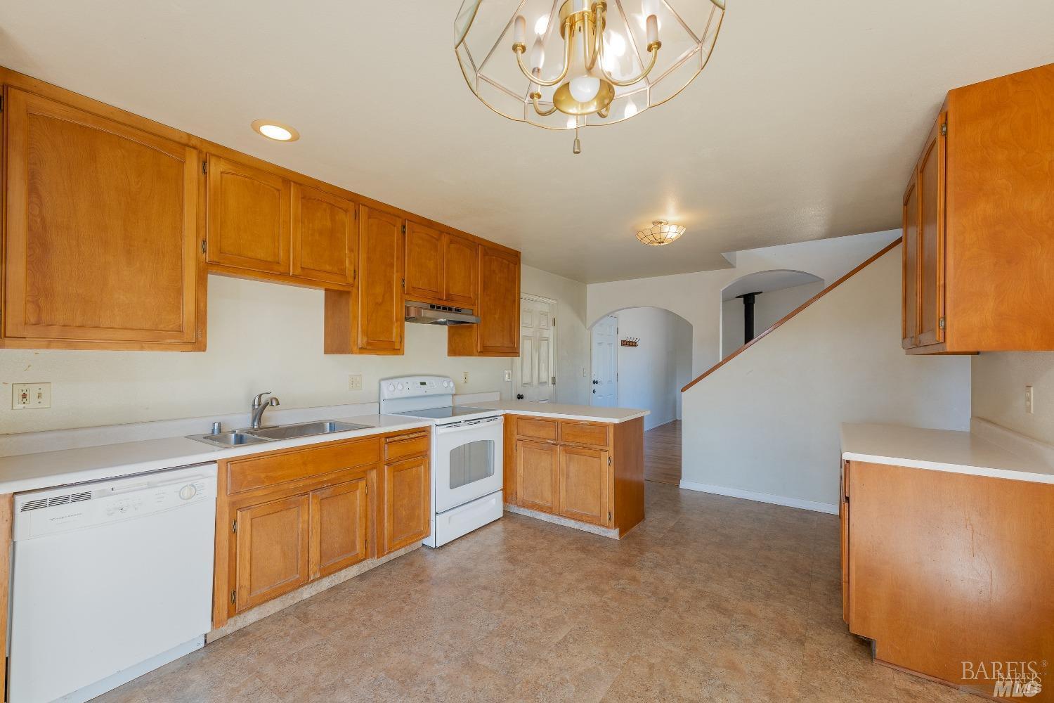 Detail Gallery Image 2 of 20 For 27841 Poppy Dr, Willits,  CA 95490 - 3 Beds | 2 Baths