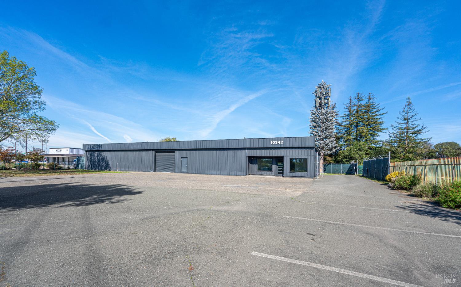 Detail Gallery Image 12 of 69 For 10342 Old Redwood Hwy, Windsor,  CA 95492 - – Beds | – Baths