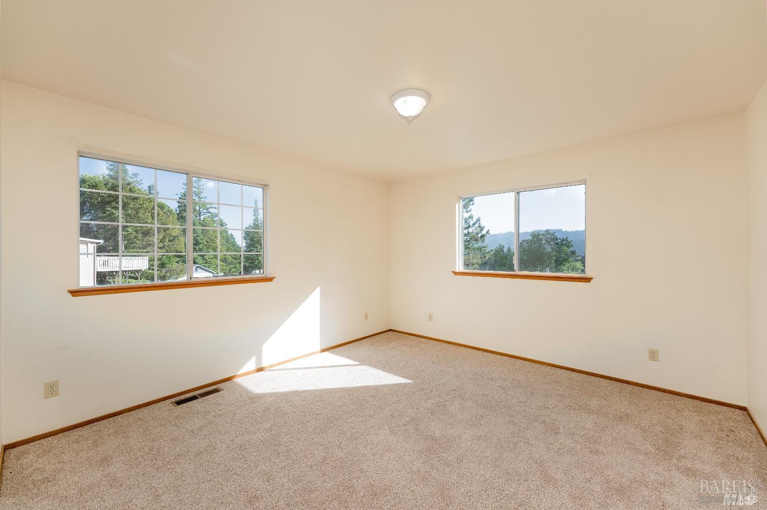 Detail Gallery Image 10 of 20 For 27841 Poppy Dr, Willits,  CA 95490 - 3 Beds | 2 Baths