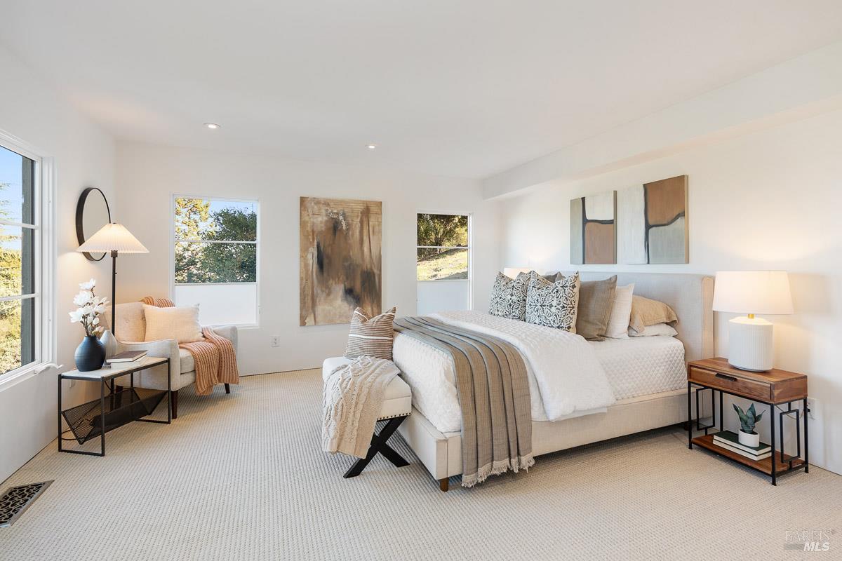 Detail Gallery Image 32 of 56 For 41 Vine Ave, Point Richmond,  CA 94801 - 2 Beds | 2/1 Baths