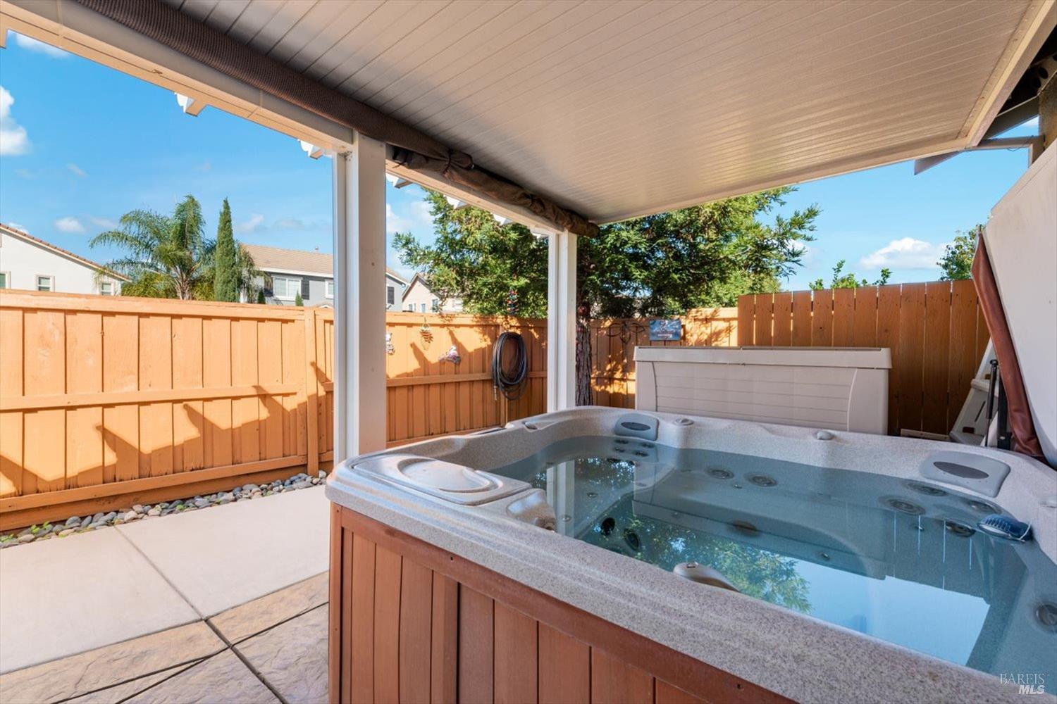 Detail Gallery Image 50 of 72 For 829 Embassy Cir, Vacaville,  CA 95688 - 3 Beds | 2 Baths